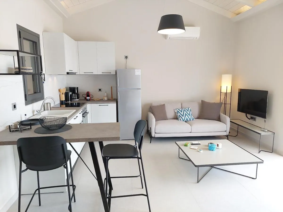 Alekos Beach Houses-Elia Villas Lixouri 0*,